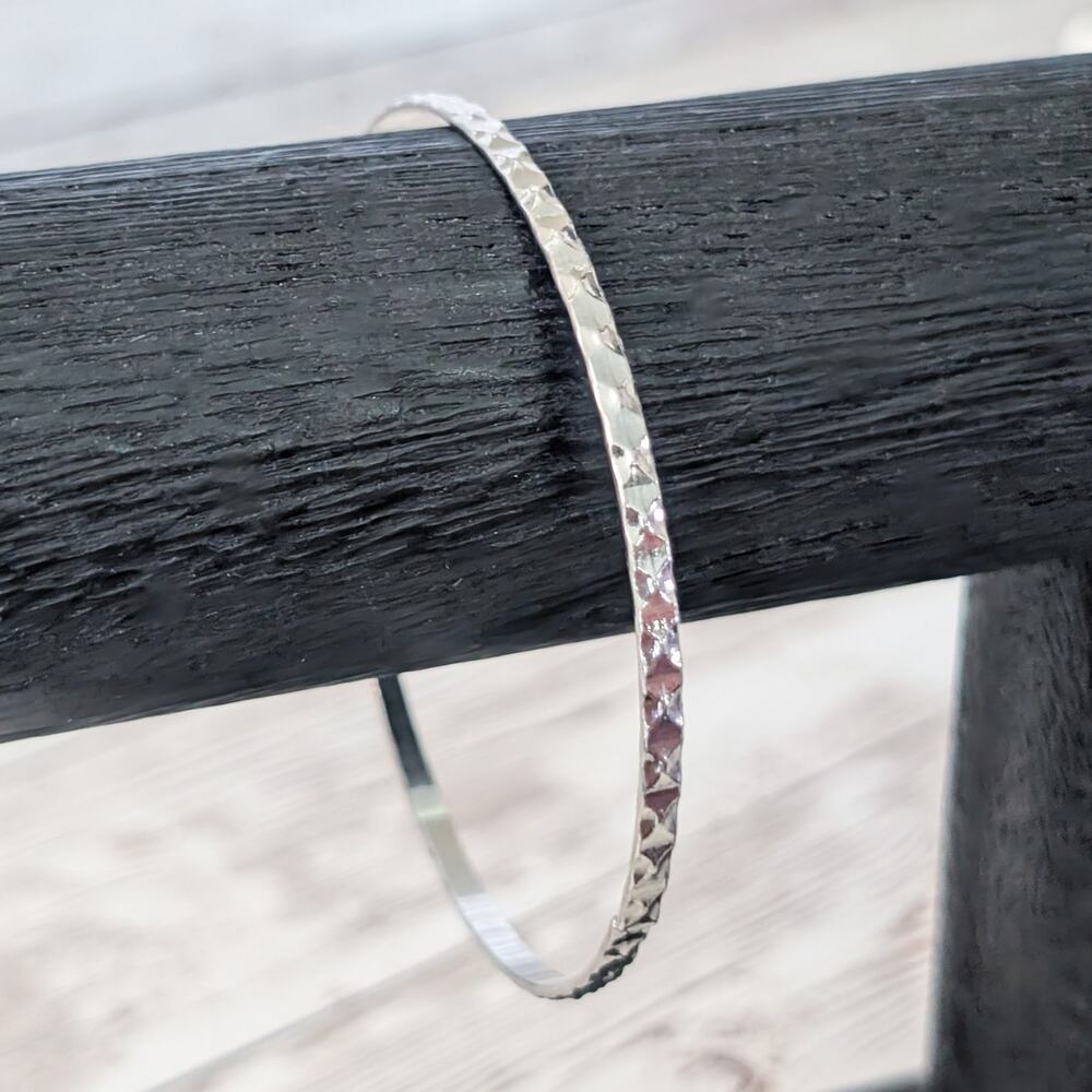 Patterned Silver Tone Bangle Bracelet 8.25"